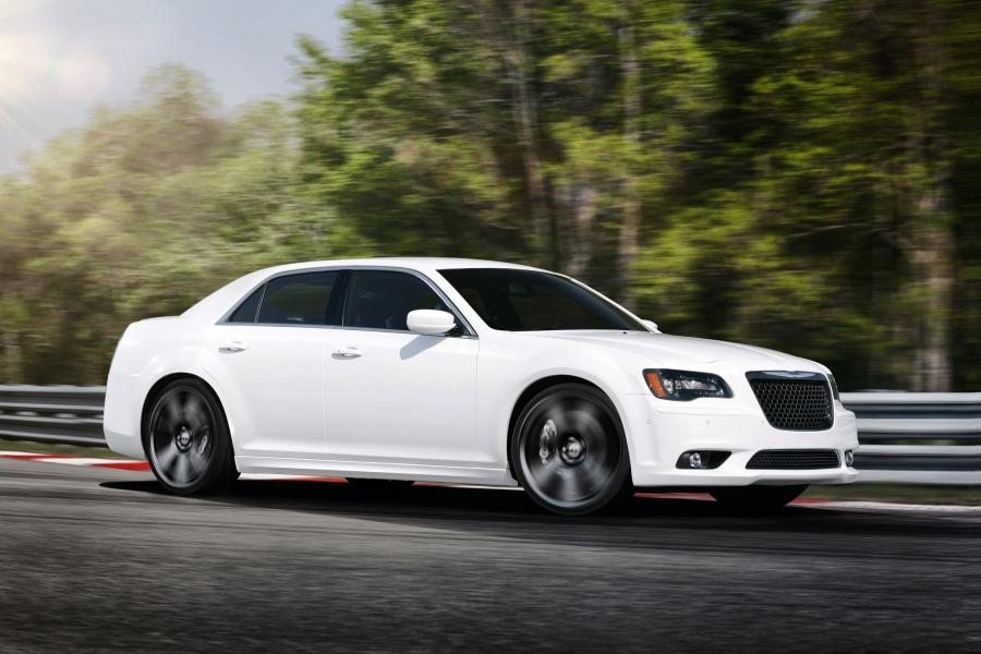  Chrysler 300C SRT8 2012 года  (фото 66 из 100)
